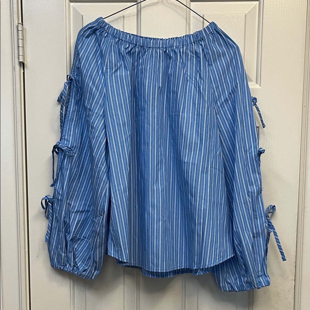 Elegant Blue Striped Women's Blouse